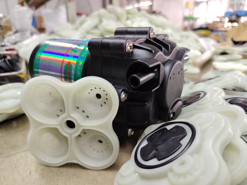 Laadukas ro-tehostinpumppu vakaalla imulla.