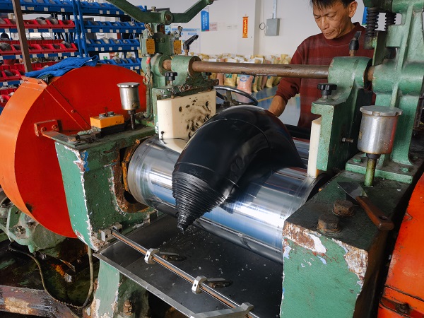 Voimme toimittaa valmistajalle kaikenlaisia ​​piituotteita.